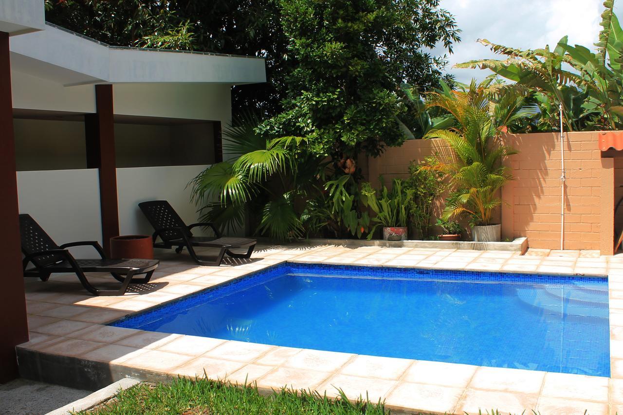 All Days Inn And Out San Salvador Eksteriør bilde